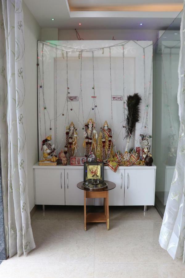Hotel S.R. Residency à Zirakpur Extérieur photo