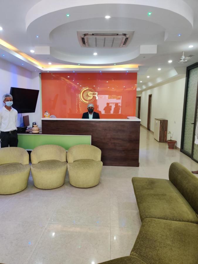 Hotel S.R. Residency à Zirakpur Extérieur photo